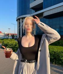 Проститутка-индивидуалка из Киева Выезд с телефоном 0990196493