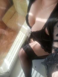 Индивидуалка-проститутка из Киева КАРИНА предлагающая массаж классический