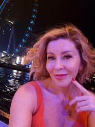 Индивидуалка-проститутка из Киева ВАЛЕНТИНА Milf предлагающая массаж точечный