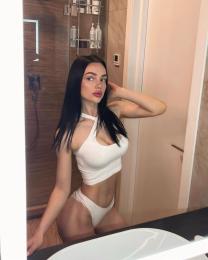 Проститутка-индивидуалка из Киева Элла
 с телефоном 0963671101