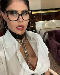 Проститутка-индивидуалка из Киева Алена с 4 размером груди