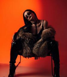 Проститутка-индивидуалка из Киева Элина с телефоном 0739857104