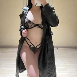 Индивидуалка-проститутка из Киева Машенька  предлагающая массаж классический