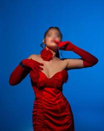 Проститутка-индивидуалка из Киева Амина за 8100 грн в час