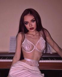 Индивидуалка Адель. Фото проститутки Киева